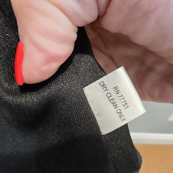 White House Black Market XS fur coat - Picture 8 of 9